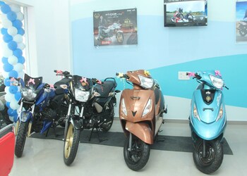 Magnus-motorcycles-Motorcycle-dealers-Naigaon-vasai-virar-Maharashtra-3