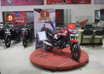 Mahalaxmi-honda-Motorcycle-dealers-Shivaji-peth-kolhapur-Maharashtra-3