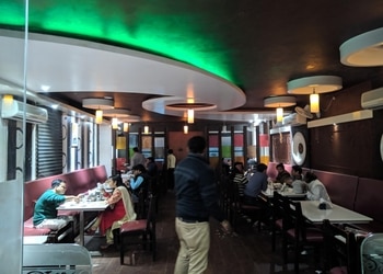 Maharani-zaika-restaurant-Pure-vegetarian-restaurants-Allahabad-prayagraj-Uttar-pradesh-2