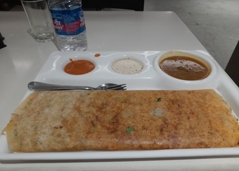 Maharani-zaika-restaurant-Pure-vegetarian-restaurants-Allahabad-prayagraj-Uttar-pradesh-3