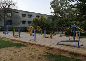 Mahaveer-park-Public-parks-Rohtak-Haryana-3