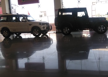 Mahindra-astro-india-automobile-Car-dealer-Jammu-Jammu-and-kashmir-3