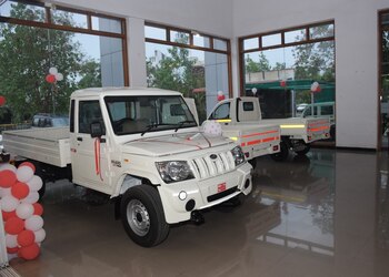 Mahindra-indomobil-sales-service-Car-dealer-Latur-Maharashtra-3