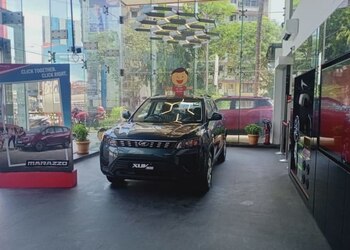 Mahindra-nbs-international-Car-dealer-Vile-parle-mumbai-Maharashtra-2