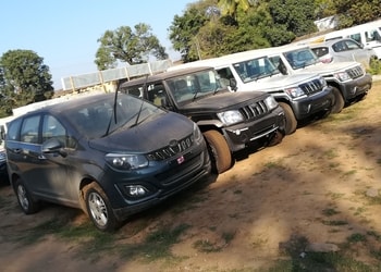 Mahindra-paramount-automotives-Car-dealer-Jeypore-Odisha-3