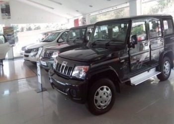 Mahindra-snowview-automobiles-Car-dealer-Sanjauli-shimla-Himachal-pradesh-2