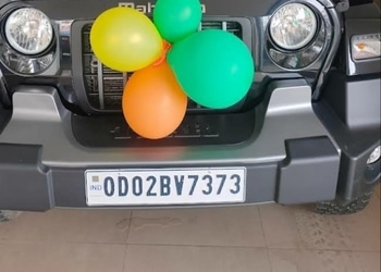 Mahindra-utkal-automobiles-Car-dealer-Choudhury-bazar-cuttack-Odisha-2