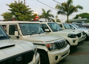 Mahindra-vc-motors-Car-dealer-Kanpur-Uttar-pradesh-3
