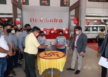 Mahindra-vineet-automobiles-Car-dealer-Dodhpur-aligarh-Uttar-pradesh-2