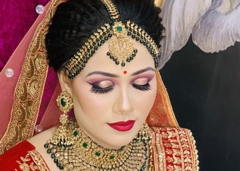 Makeover-by-chandresh-Beauty-parlour-Sipri-bazaar-jhansi-Uttar-pradesh-1