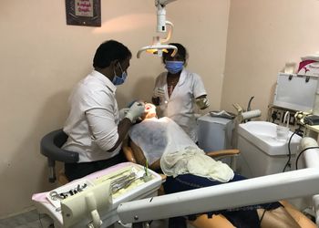 Malligai-dental-hospital-Dental-clinics-Chennai-Tamil-nadu-3