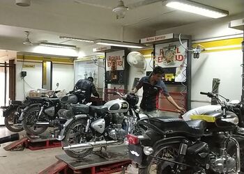 Manish-motors-Motorcycle-dealers-Satna-Madhya-pradesh-3