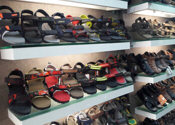 Mannat-shoes-Shoe-store-Jalgaon-Maharashtra-3
