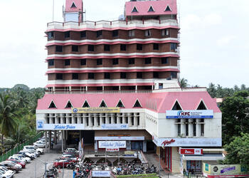 Manuelsons-malabar-palace-4-star-hotels-Kozhikode-Kerala-1