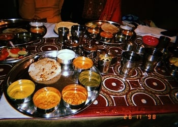 Marwari-bhoj-Pure-vegetarian-restaurants-Begum-bagh-meerut-Uttar-pradesh-3