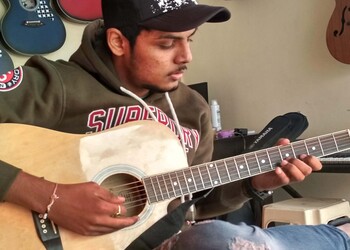 Master-class-guitar-academy-Guitar-classes-Bathinda-Punjab-3