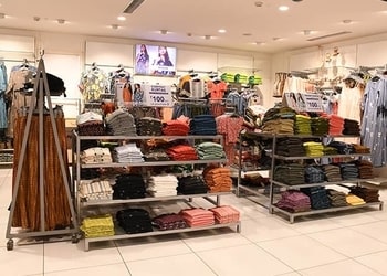 Max-Clothing-stores-Lucknow-Uttar-pradesh-2