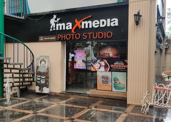 Max-media-photo-studio-Photographers-Adajan-surat-Gujarat-1