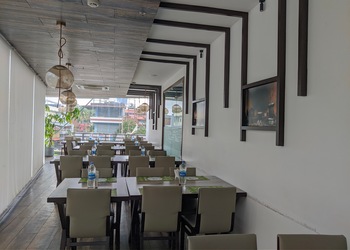 Mayflower-restaurant-Family-restaurants-Kozhikode-Kerala-3