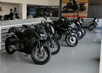 Mayur-bajaj-Motorcycle-dealers-Malegaon-Maharashtra-3