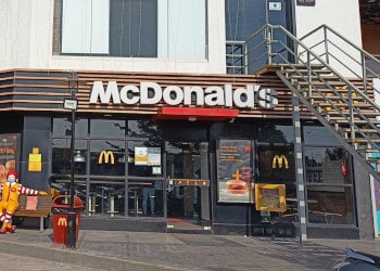 Mcdonalds-Fast-food-restaurants-Gandhinagar-Gujarat-1