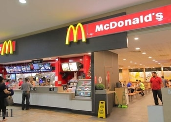 Mcdonalds-Fast-food-restaurants-Mumbai-Maharashtra-1