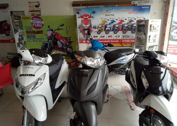 Meenakshi-honda-Motorcycle-dealers-Vannarpettai-tirunelveli-Tamil-nadu-3