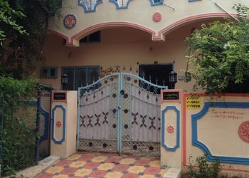 Meenakshi-mutyala-center-Astrologers-Karimnagar-Telangana-1