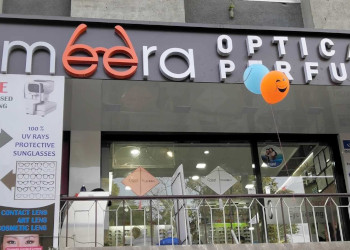 Meera-optical-Opticals-Raopura-vadodara-Gujarat-1