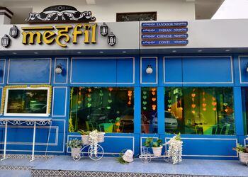 Mehfil-restaurant-cafe-Family-restaurants-Andaman-Andaman-and-nicobar-islands-1