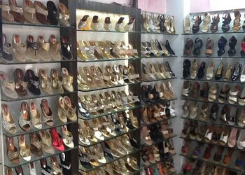 Merito-shoes-Shoe-store-Mira-bhayandar-Maharashtra-3