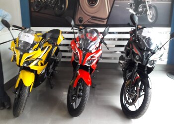 Metro-bajaj-Motorcycle-dealers-Bank-more-dhanbad-Jharkhand-2
