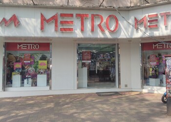 Metro-shoes-Shoe-store-Dadar-mumbai-Maharashtra-1