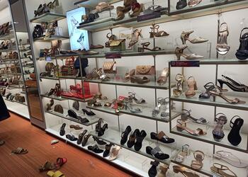 Metro-shoes-Shoe-store-Goa-Goa-3