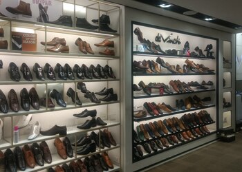 Metro-shoes-Shoe-store-Jaipur-Rajasthan-3