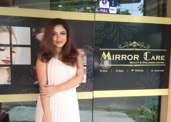 Mirror-care-Beauty-parlour-Saltlake-bidhannagar-kolkata-West-bengal-2