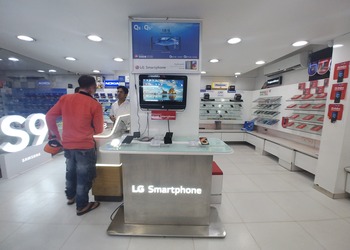 Mobilewala-Mobile-stores-Vadodara-Gujarat-3