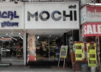 Mochi-shoes-Shoe-store-Dadar-mumbai-Maharashtra-1