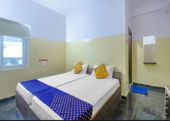 Mohit-gokul-lodge-Budget-hotels-Secunderabad-Telangana-2
