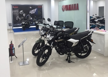 Moto-world-Motorcycle-dealers-Btm-layout-bangalore-Karnataka-3