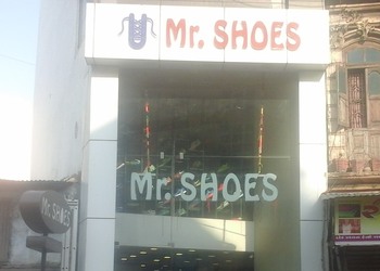 Mr-shoes-Shoe-store-Surat-Gujarat-1
