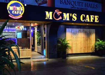 Mums-cafe-Cafes-Vadodara-Gujarat-1