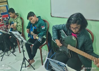 Music-hall-the-guitar-academy-Guitar-classes-Golmuri-jamshedpur-Jharkhand-2