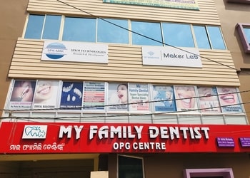 The Critical Difference Between dentist office in Dwarka sector 12 and Google