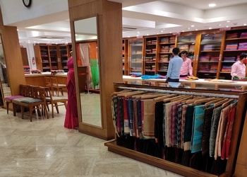 Nalli-silk-sarees-Clothing-stores-Ballygunge-kolkata-West-bengal-3