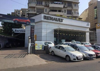 Nanavati-renault-Car-dealer-Surat-Gujarat-1