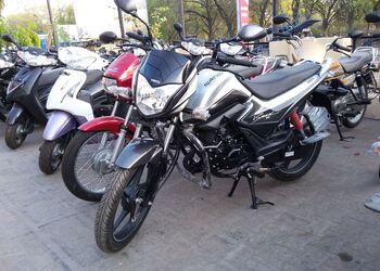 Nanda-automobiles-Motorcycle-dealers-Gandhinagar-Gujarat-3