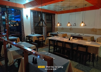 Naobas-chakhumang-Family-restaurants-Imphal-Manipur-2