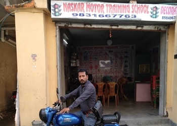 Naskar-motor-training-school-Driving-schools-Ballygunge-kolkata-West-bengal-1