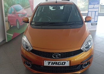 National-garage-Car-dealer-Raipur-Chhattisgarh-3